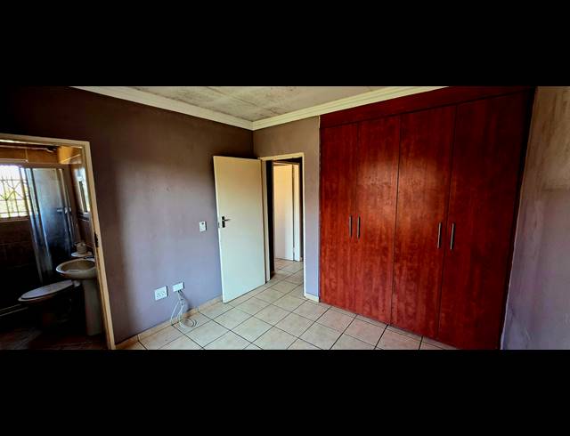 3 BEDROOM FREESTANDING TO LET IN BEN FLEUR